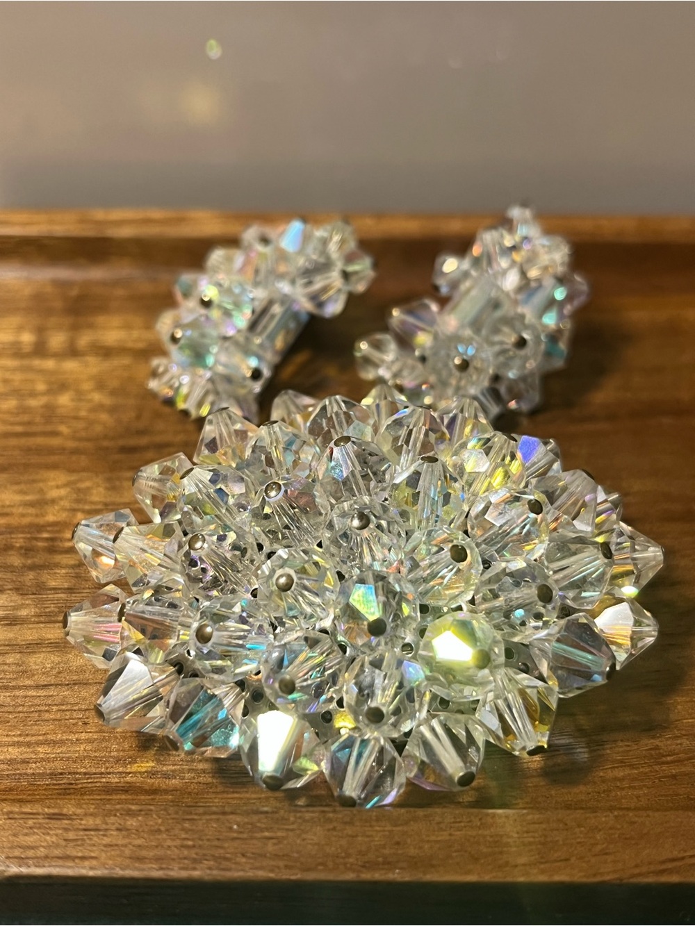 SET Crystal Aurora Borealis Clip Earrings and Brooch Set - Picture 3 of 10